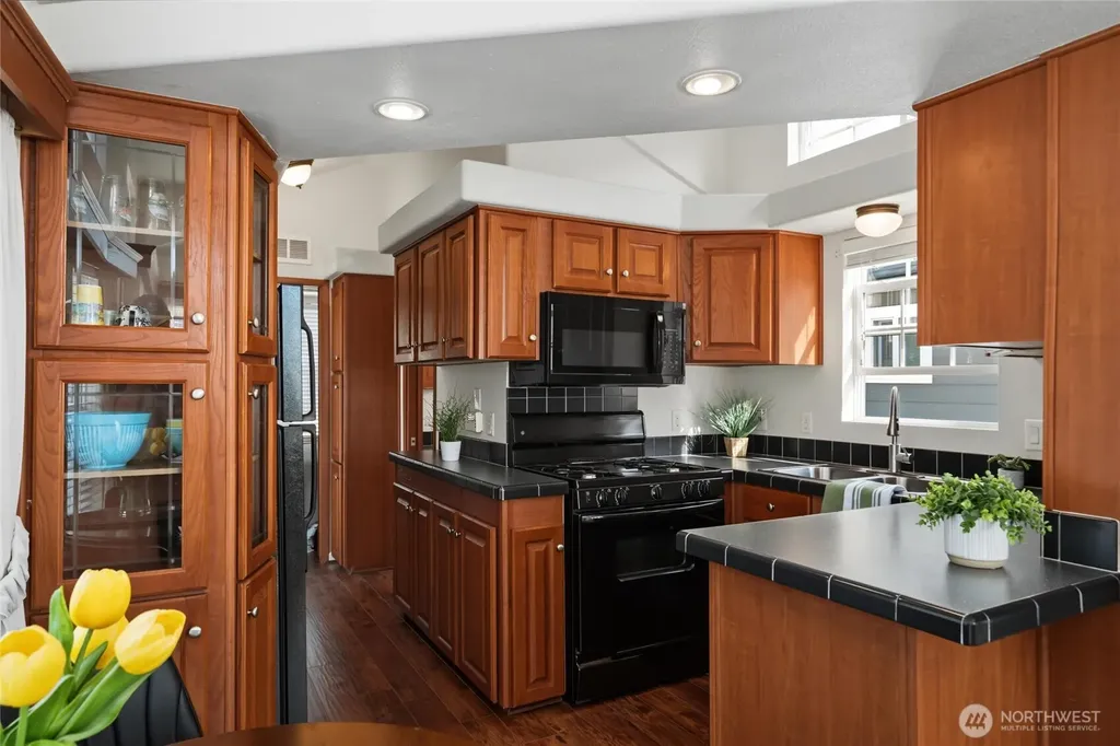 4751 Birch Bay Lynden Blaine WA 98230