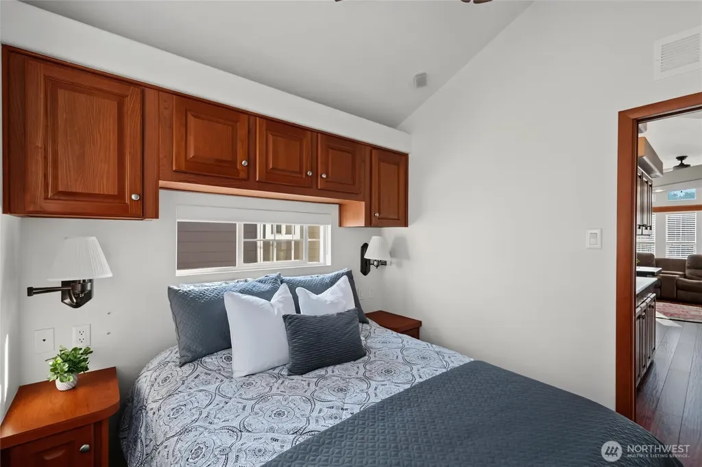 4751 Birch Bay Lynden Blaine WA 98230