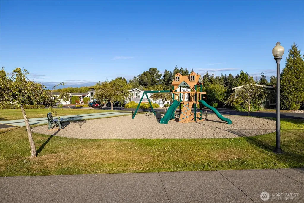 4751 Birch Bay Lynden Blaine WA 98230