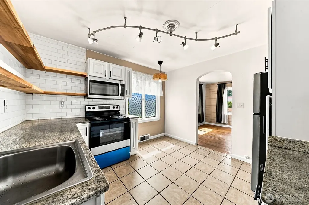 116 M Street NE Auburn WA 98002