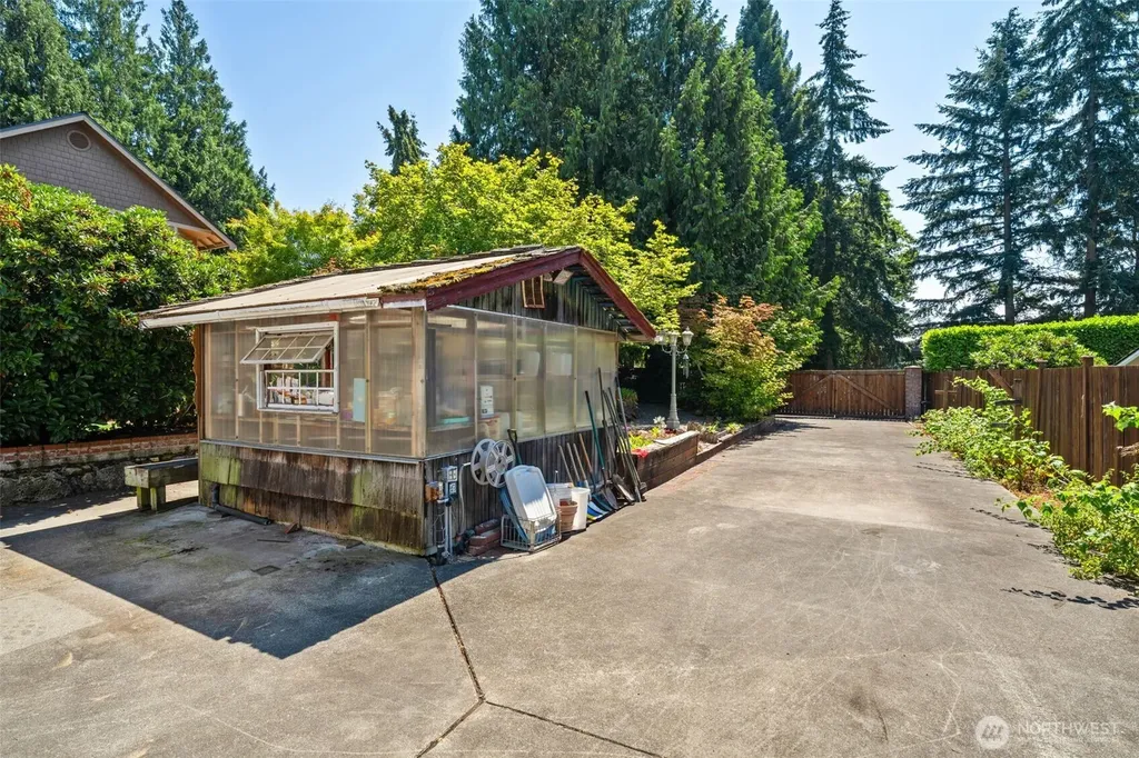 706 N Huson Tacoma WA 98406