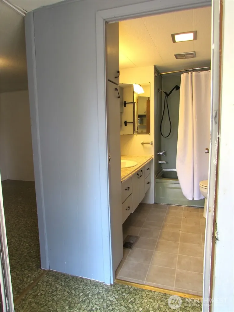 24222 54th Avenue W Mountlake Terrace WA 98043
