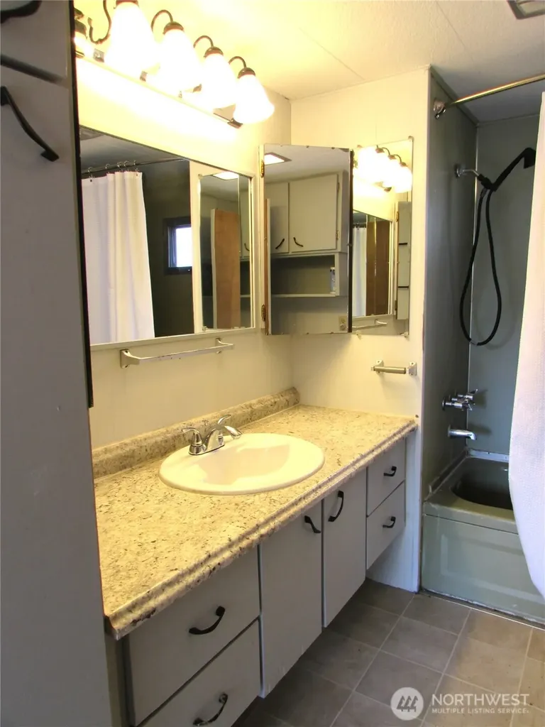 24222 54th Avenue W Mountlake Terrace WA 98043