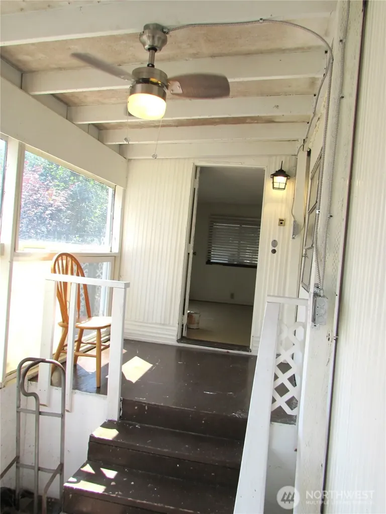24222 54th Avenue W Mountlake Terrace WA 98043