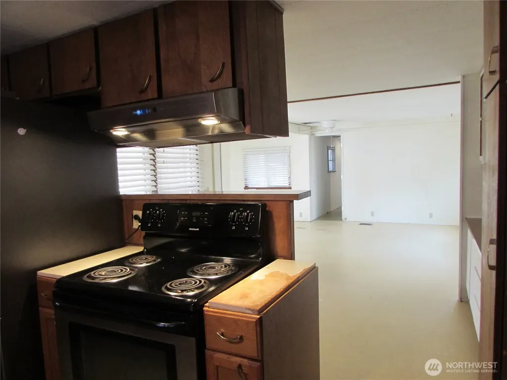 24222 54th Avenue W Mountlake Terrace WA 98043