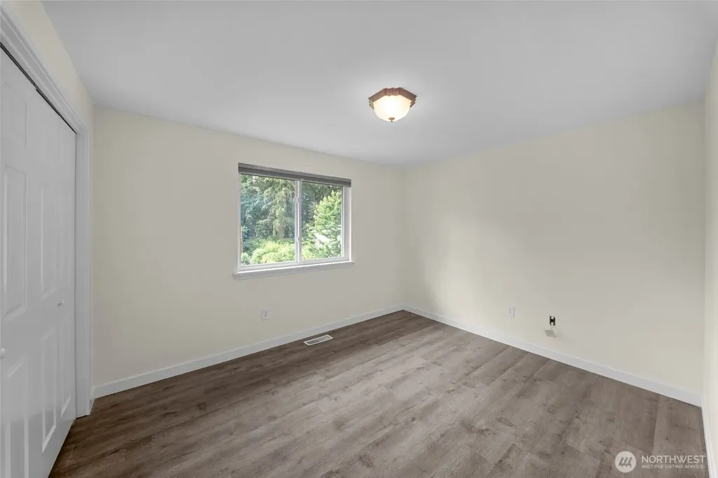 9320 31 Street E Edgewood WA 98371