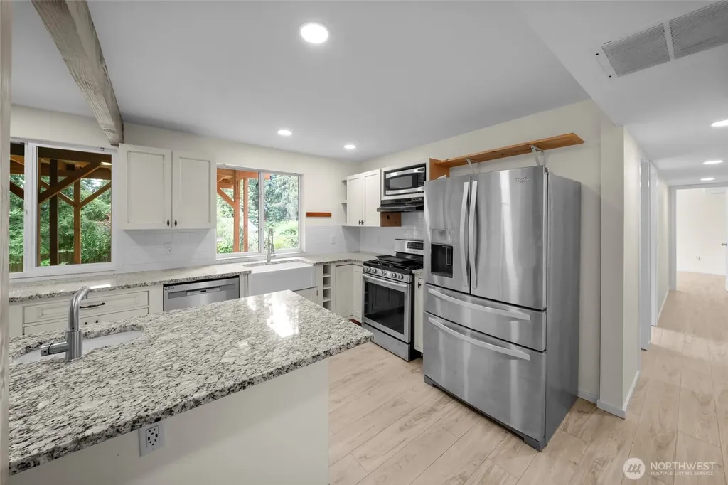 9320 31 Street E Edgewood WA 98371