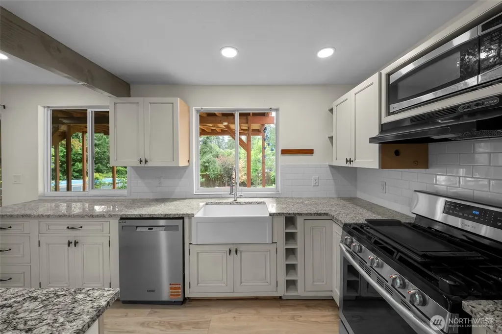 9320 31 Street E Edgewood WA 98371
