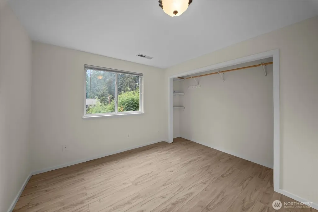 9320 31 Street E Edgewood WA 98371