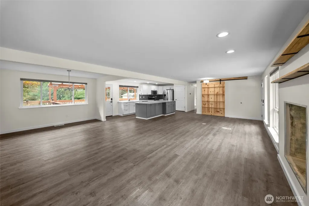 9320 31 Street E Edgewood WA 98371
