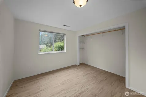 9320 31 Street E Edgewood WA 98371