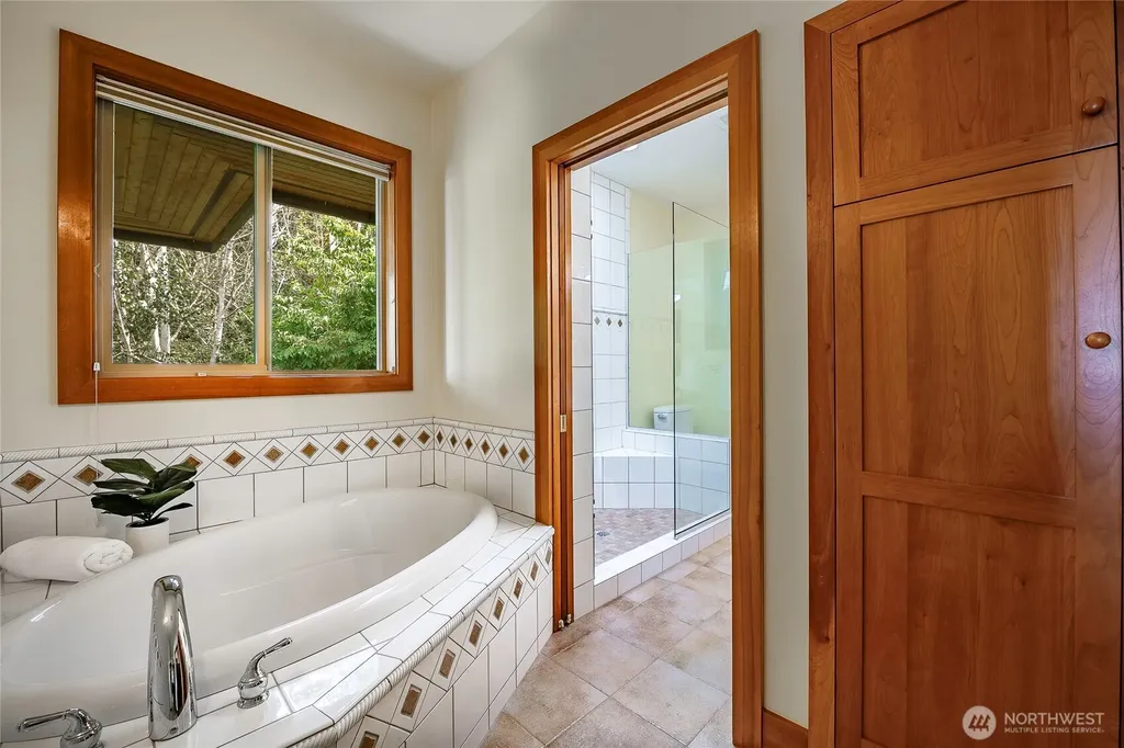 5454 Puffin Place Blaine WA 98230