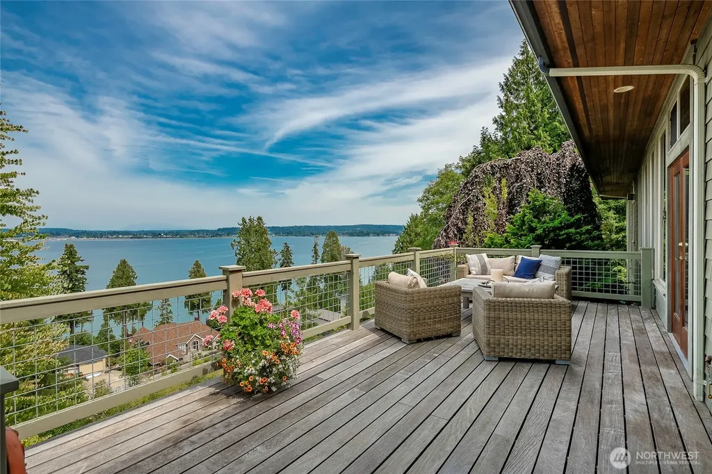 5454 Puffin Place Blaine WA 98230
