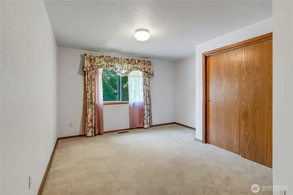 3871 Stikes Drive SE Lacey WA 98503