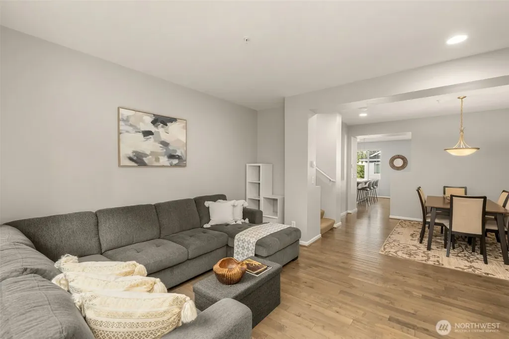 15720 Manor Way Lynnwood WA 98087