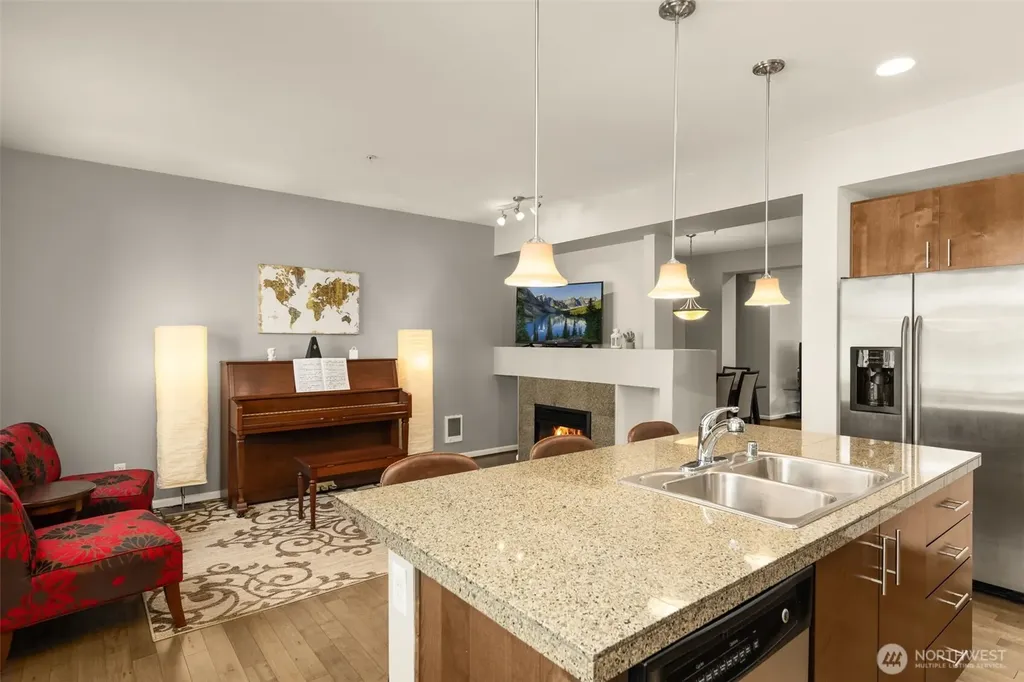 15720 Manor Way Lynnwood WA 98087