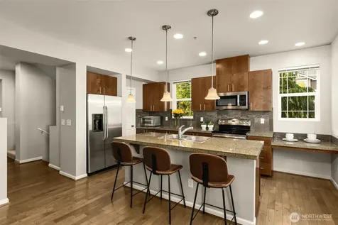15720 Manor Way Lynnwood WA 98087