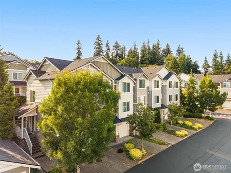15720 Manor Way Lynnwood WA 98087