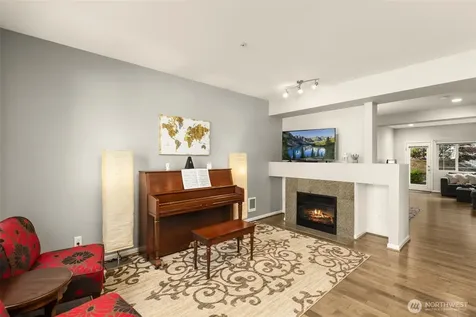 15720 Manor Way Lynnwood WA 98087