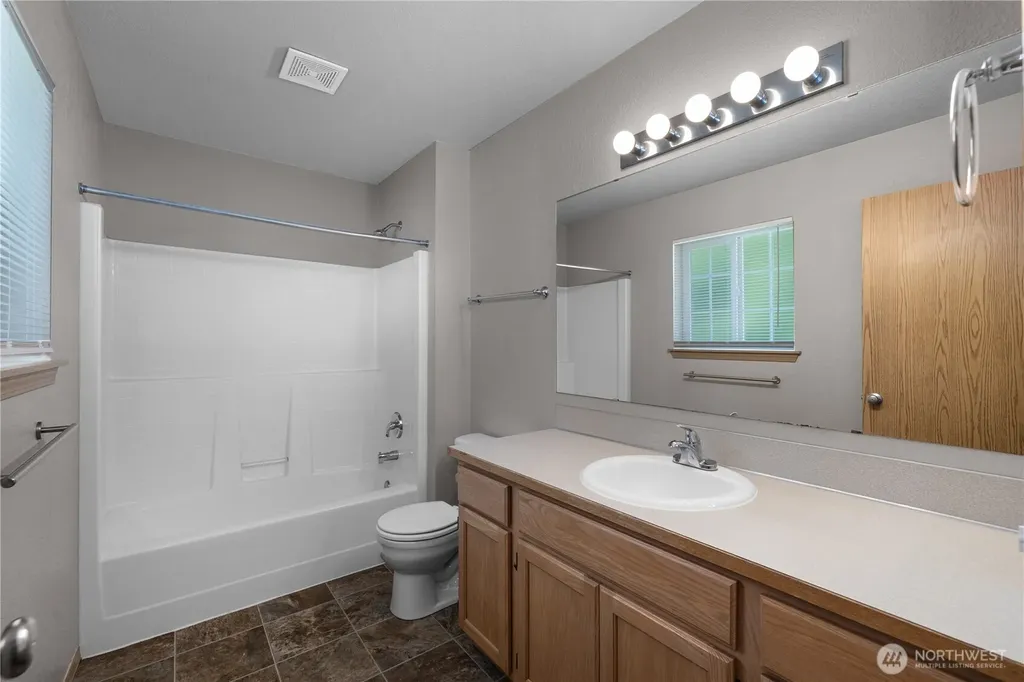 7039 Lazy Court SW Tumwater WA 98512