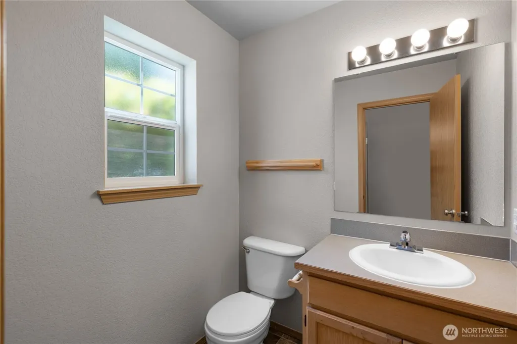 7039 Lazy Court SW Tumwater WA 98512