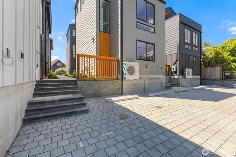 3934 S Angeline Street Seattle WA 98118