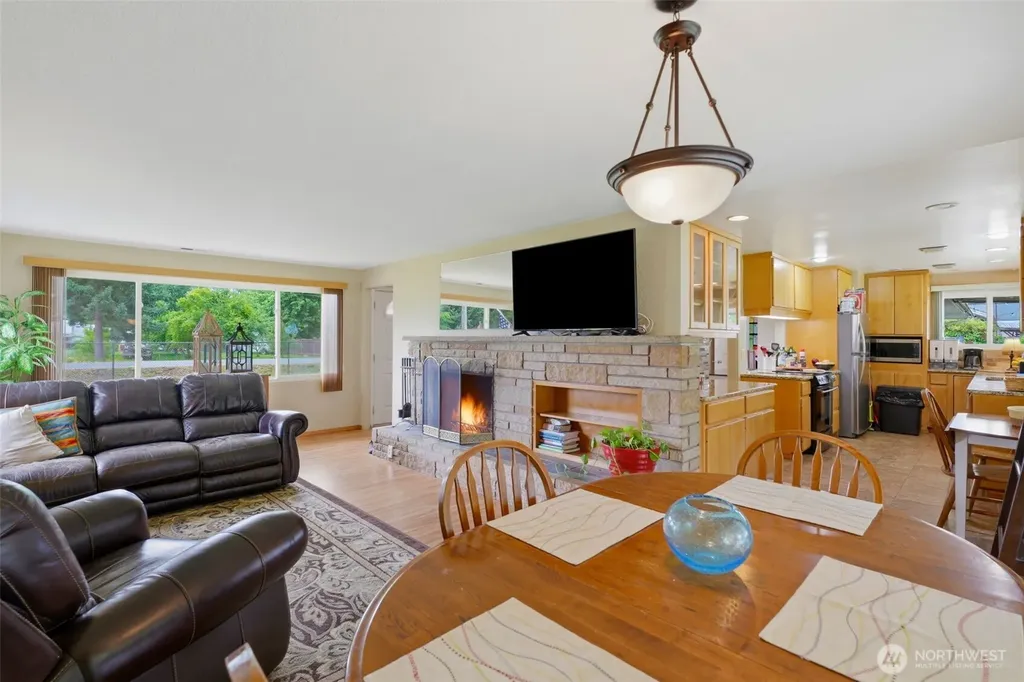 3707 128th Street E Tacoma WA 98446