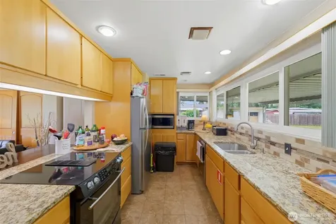 3707 128th Street E Tacoma WA 98446