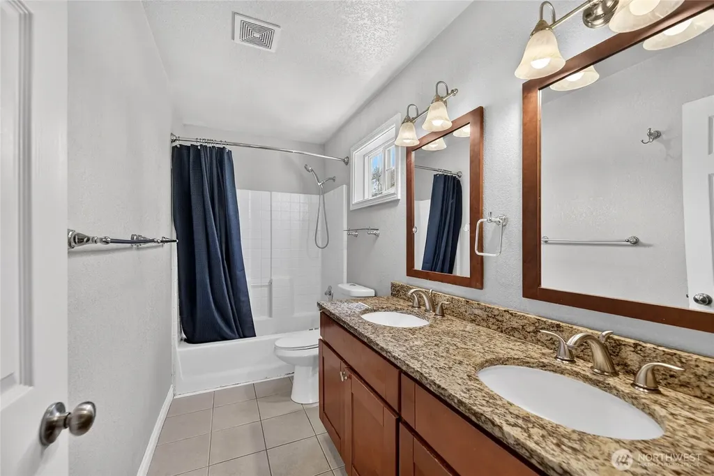 6704 23rd Avenue SW Seattle WA 98106