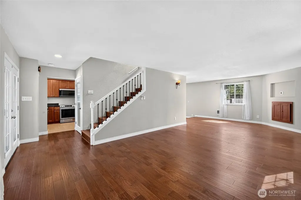 6704 23rd Avenue SW Seattle WA 98106