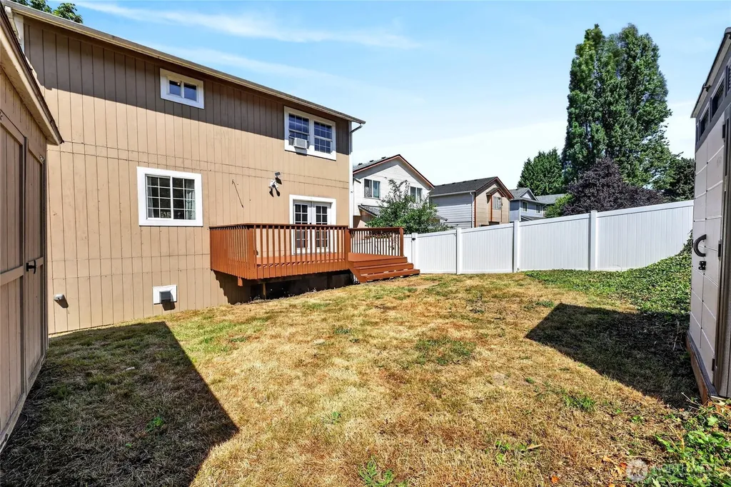 6704 23rd Avenue SW Seattle WA 98106