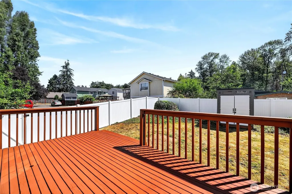 6704 23rd Avenue SW Seattle WA 98106