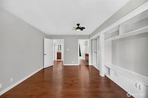 6704 23rd Avenue SW Seattle WA 98106