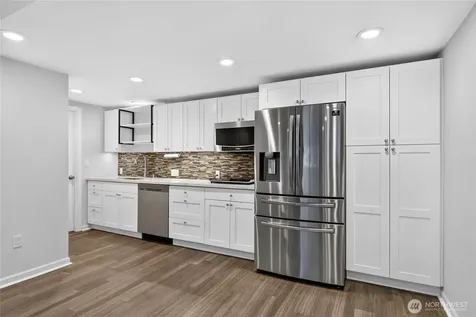 6704 23rd Avenue SW Seattle WA 98106