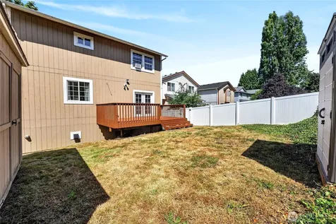 6704 23rd Avenue SW Seattle WA 98106