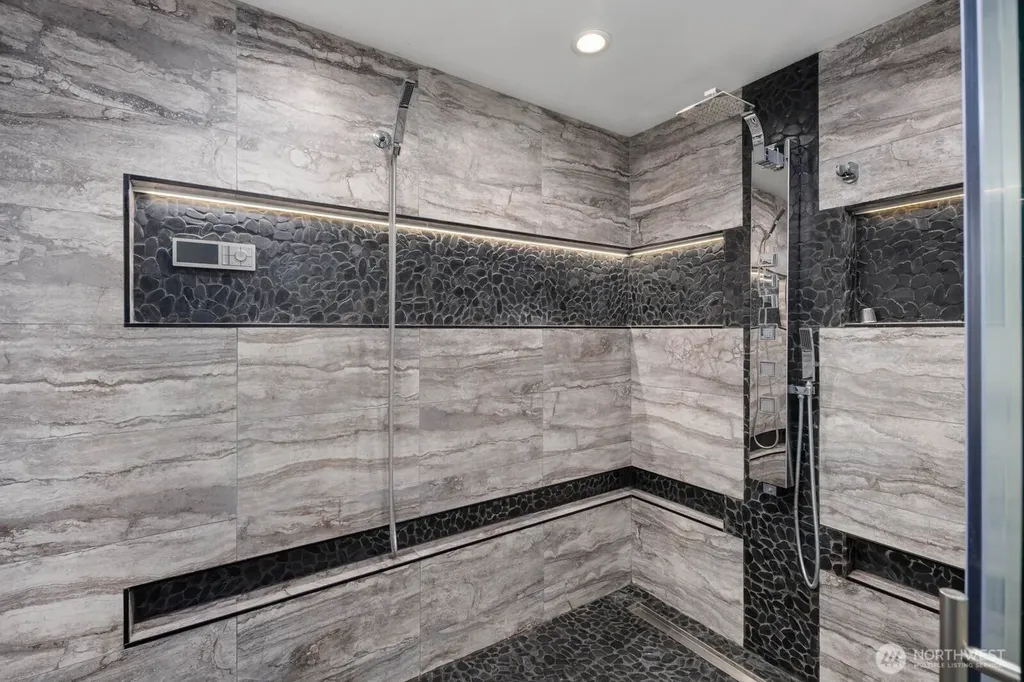 7523 141st Avenue NE Redmond WA 98052