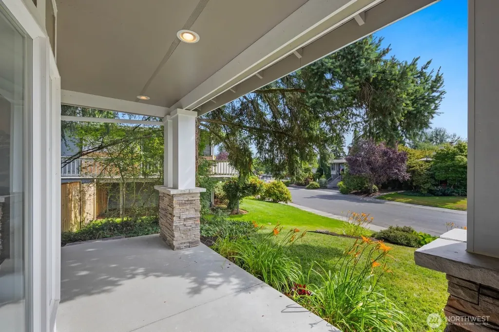 7523 141st Avenue NE Redmond WA 98052
