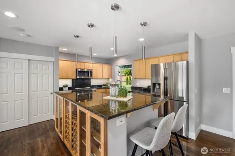 7523 141st Avenue NE Redmond WA 98052