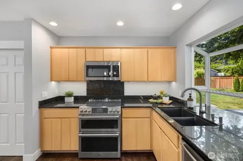 7523 141st Avenue NE Redmond WA 98052