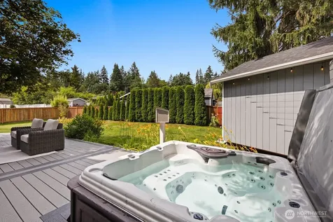 7523 141st Avenue NE Redmond WA 98052