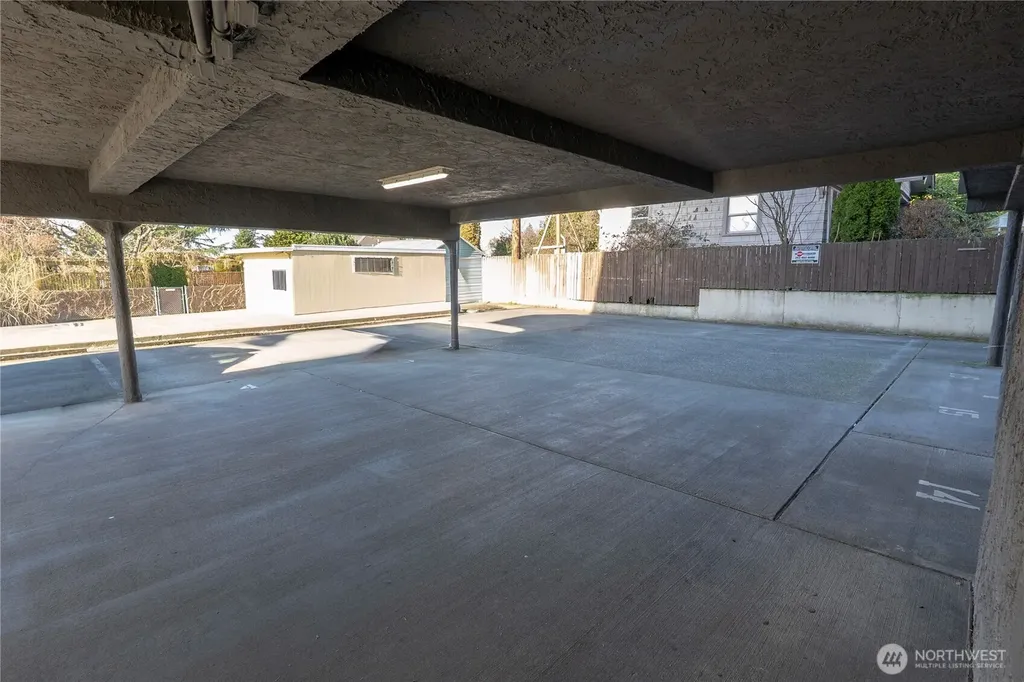5631 California Avenue SW Seattle WA 98136