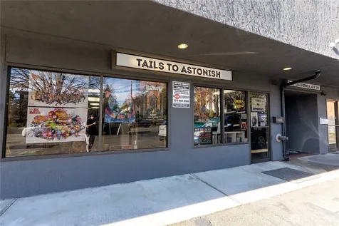 5631 California Avenue SW Seattle WA 98136