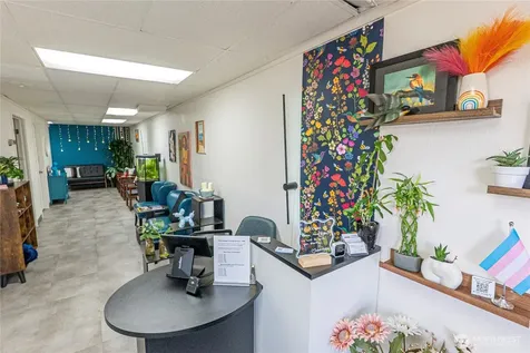 5631 California Avenue SW Seattle WA 98136