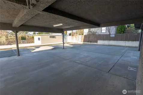 5631 California Avenue SW Seattle WA 98136