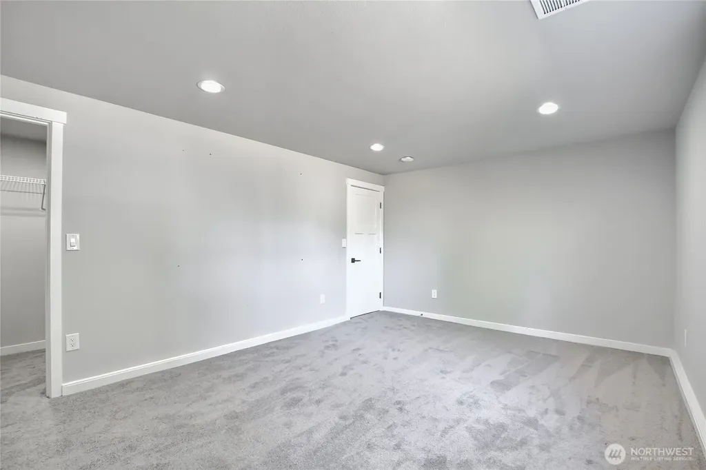 2025 Edmonds Avenue NE Renton WA 98056