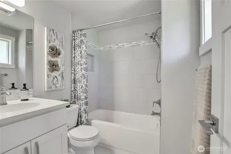 2025 Edmonds Avenue NE Renton WA 98056