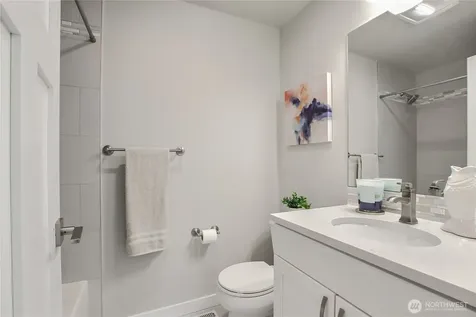 2025 Edmonds Avenue NE Renton WA 98056