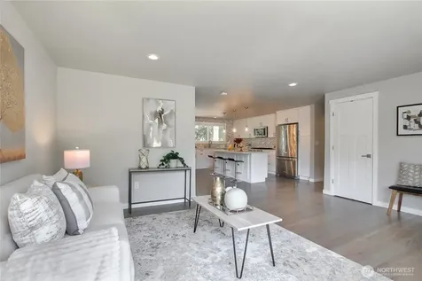 2025 Edmonds Avenue NE Renton WA 98056