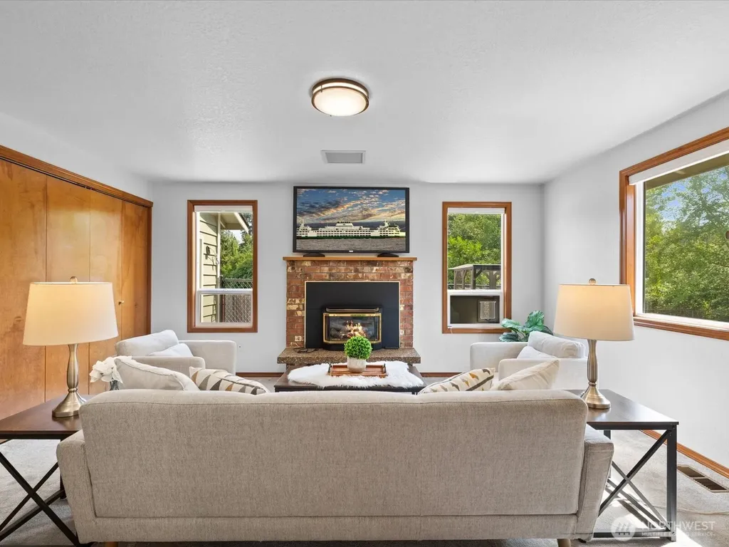 16811 5th Avenue SE Bothell WA 98012