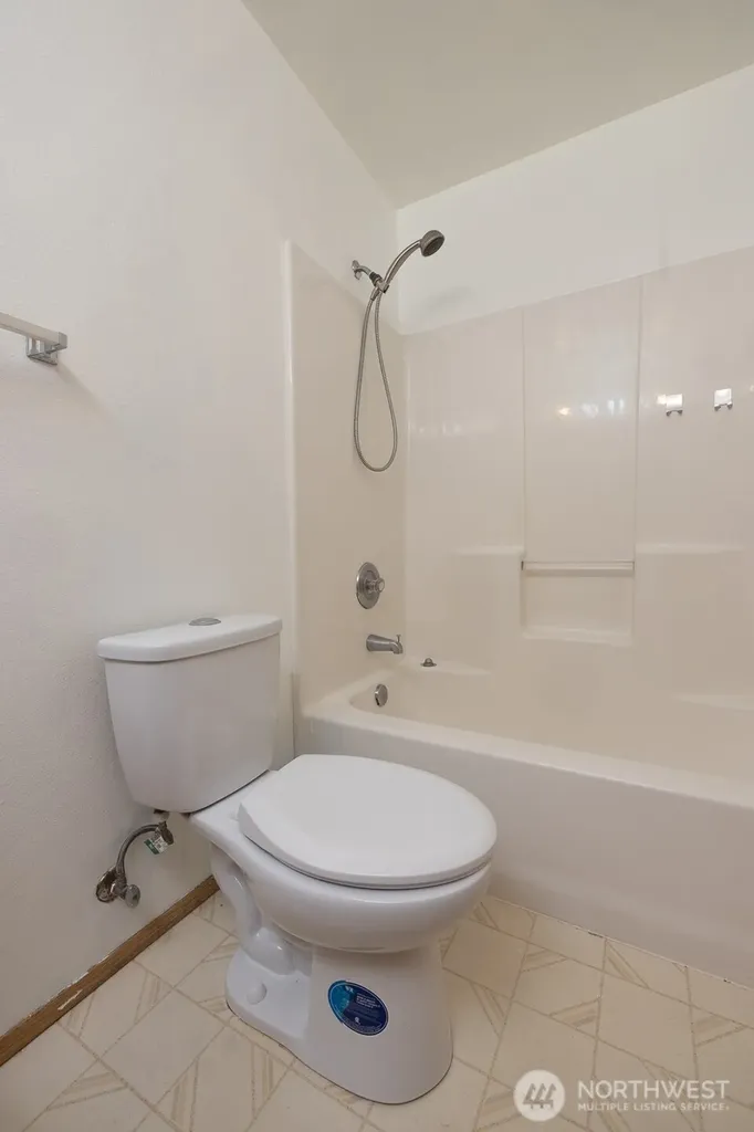 5010 168th Street SW Lynnwood WA 98037